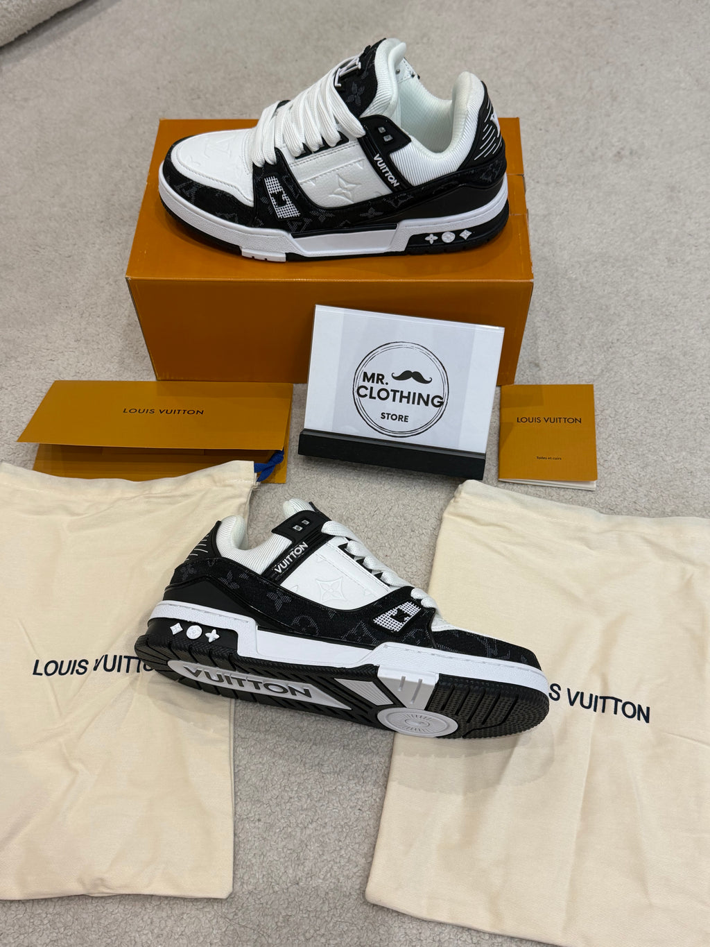 Lv trainer black white