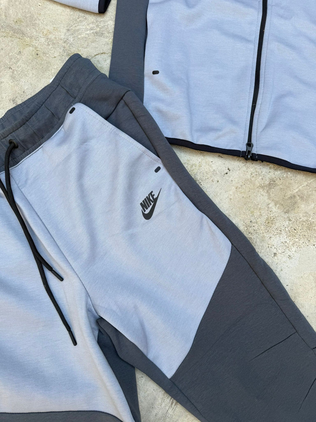 Nike tech