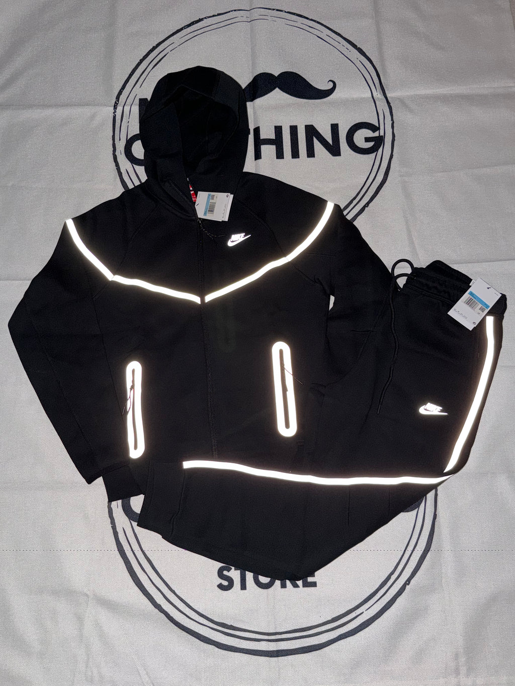 Nike tech fleece reflective