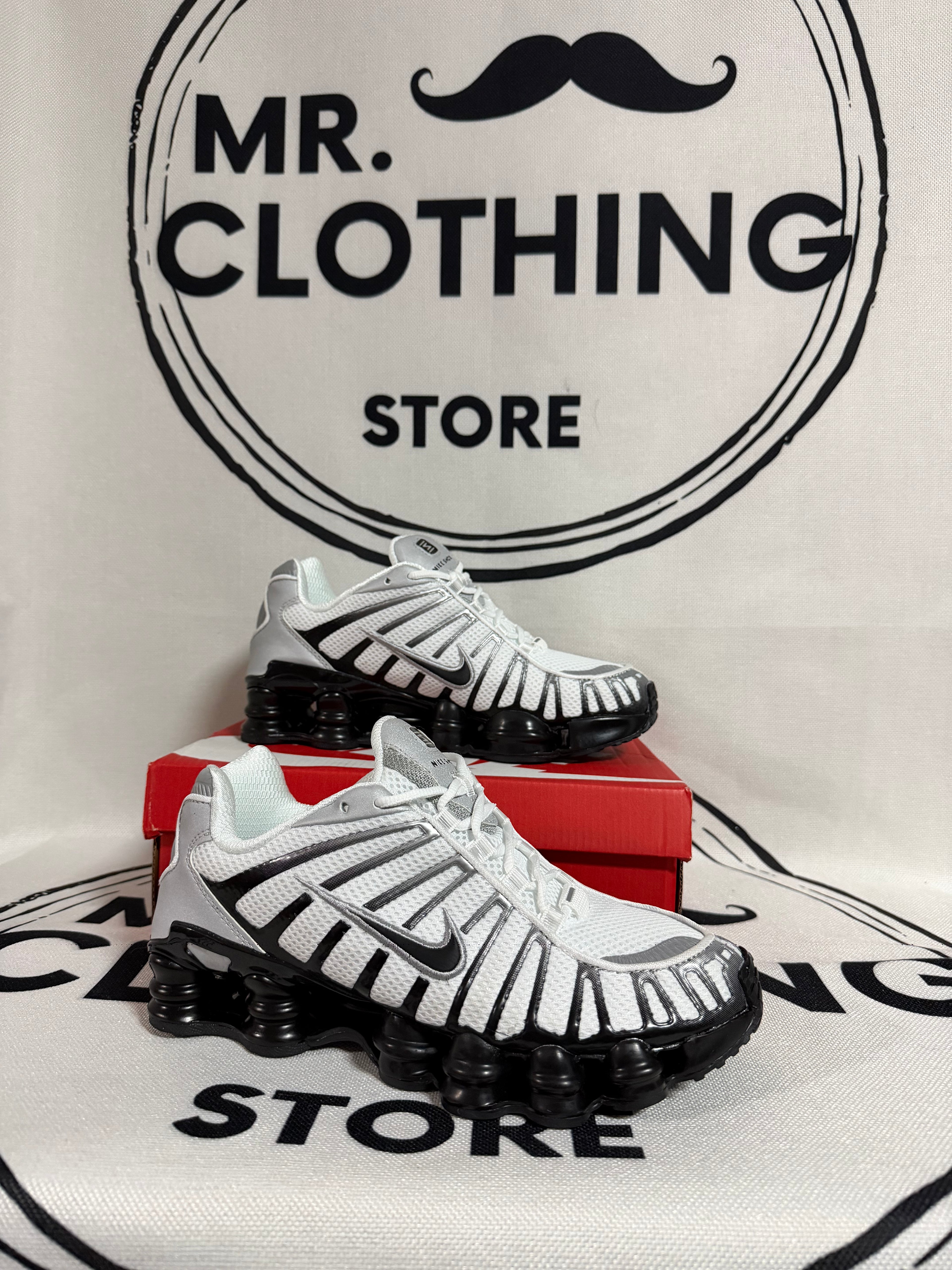 Nike Shox White Black